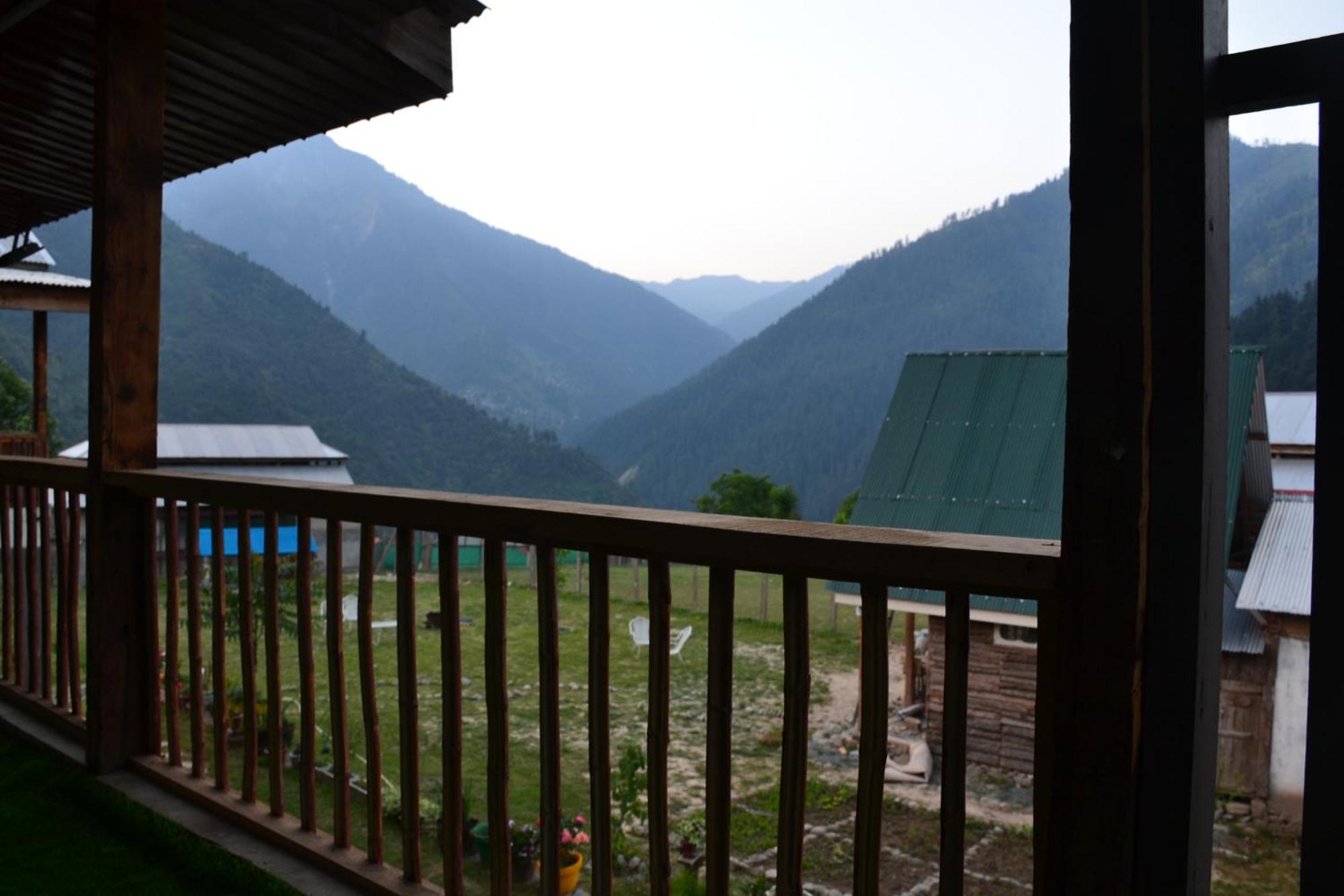 West End Lodges Neelum Exterior photo