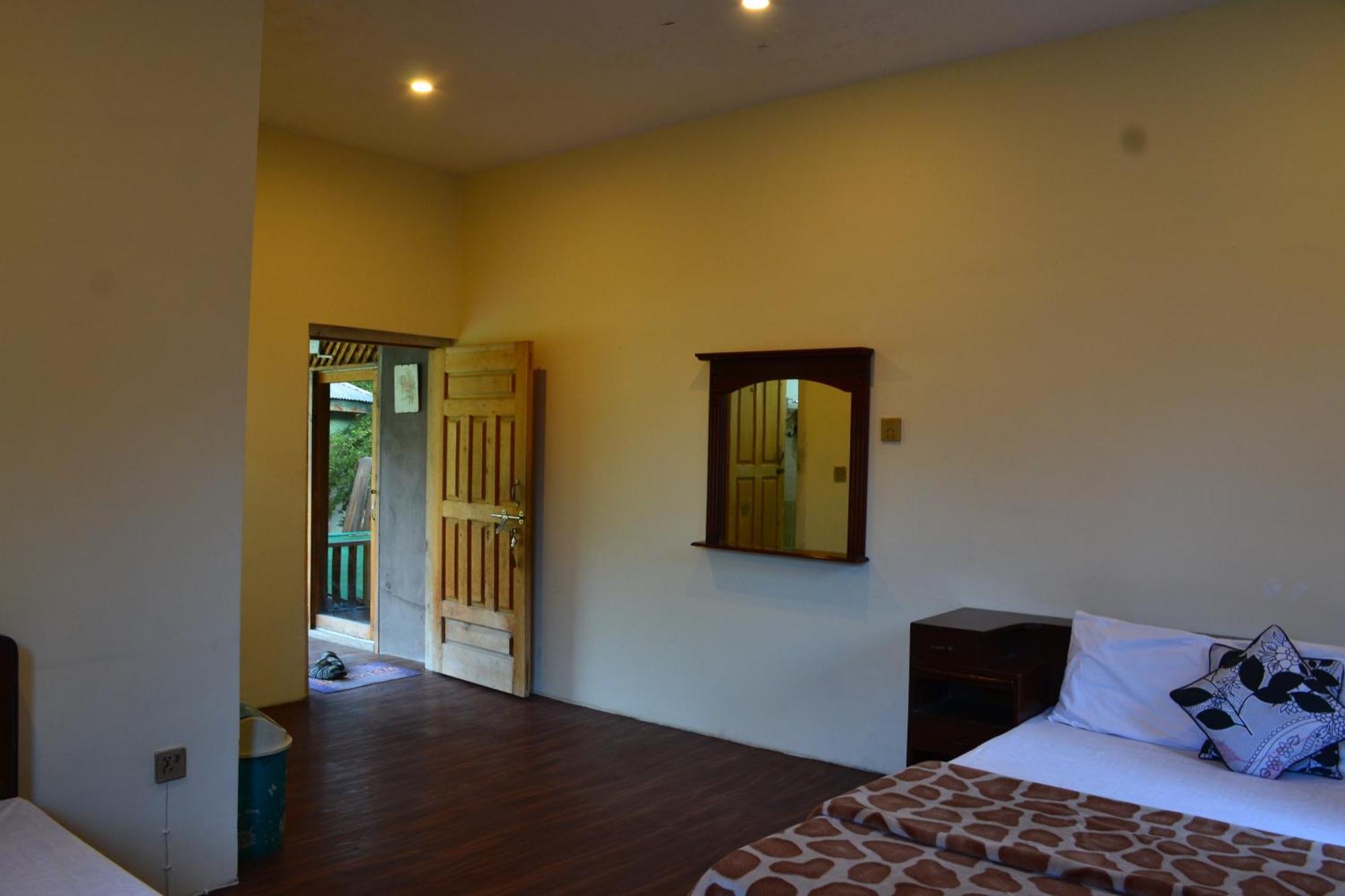 West End Lodges Neelum Exterior photo